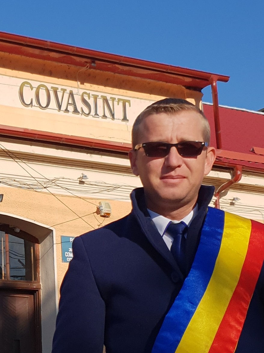 Oneț Marius Silviu Primar Comuna Covăsânț