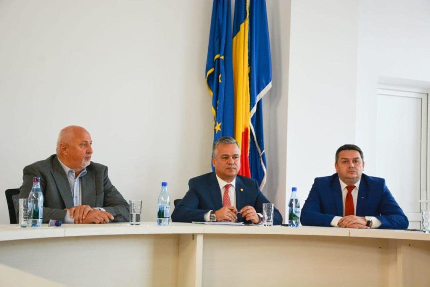 Ministrul Adrian Veștea s-a întâlnit cu primarii liberali din județul Botoşani pentru a analiza proiectele de dezvoltare pe care aceste comunități le pot accesa