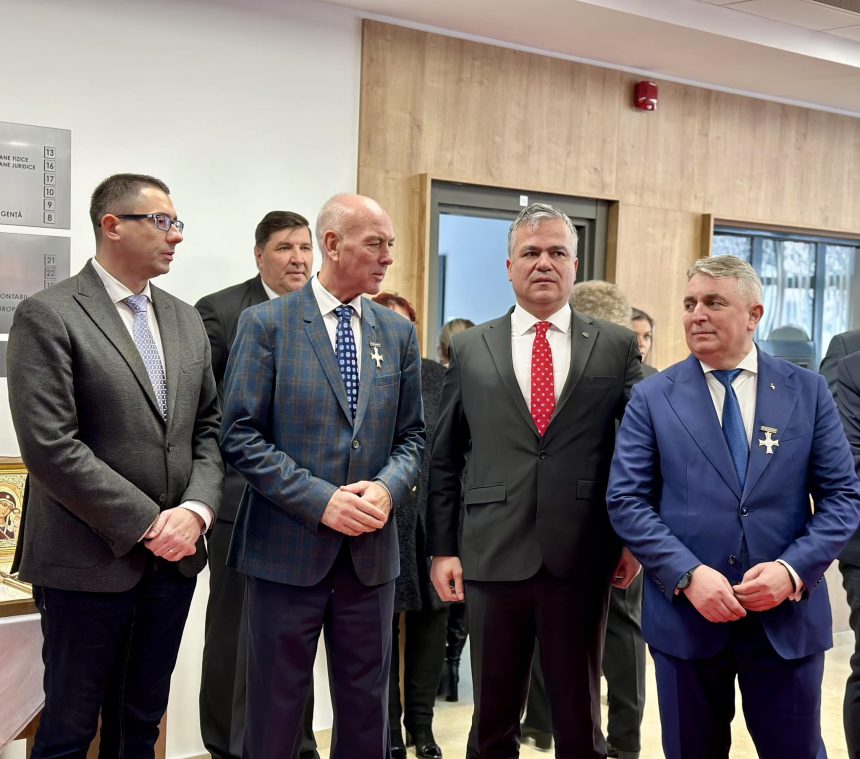 Brașov: Viceprimarul Sebastian Rusu a participat la inaugurarea noului sediu al primăriei comunei Feldioara alături de Ministrul Adrian Veștea