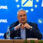 Președintele PNL Nicolae Ciucă: strategia de investiții pentru bugetul 2024 discutată în cadrul întâlnirii de la Sinaia