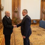 Preşedintele Senatului Nicolae Ciucă a discutat cu ministrul Afacerilor Externe al Republicii Algeriene Democratice și Populare despre relațiile economice dintre România și Algeria