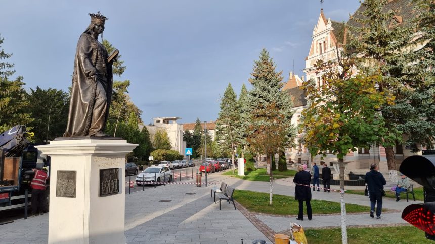 Primarul Florin Oancea a anunțat amplasarea statuii care o reprezintă pe Regina Maria a României în Centrul Istoric al Devei