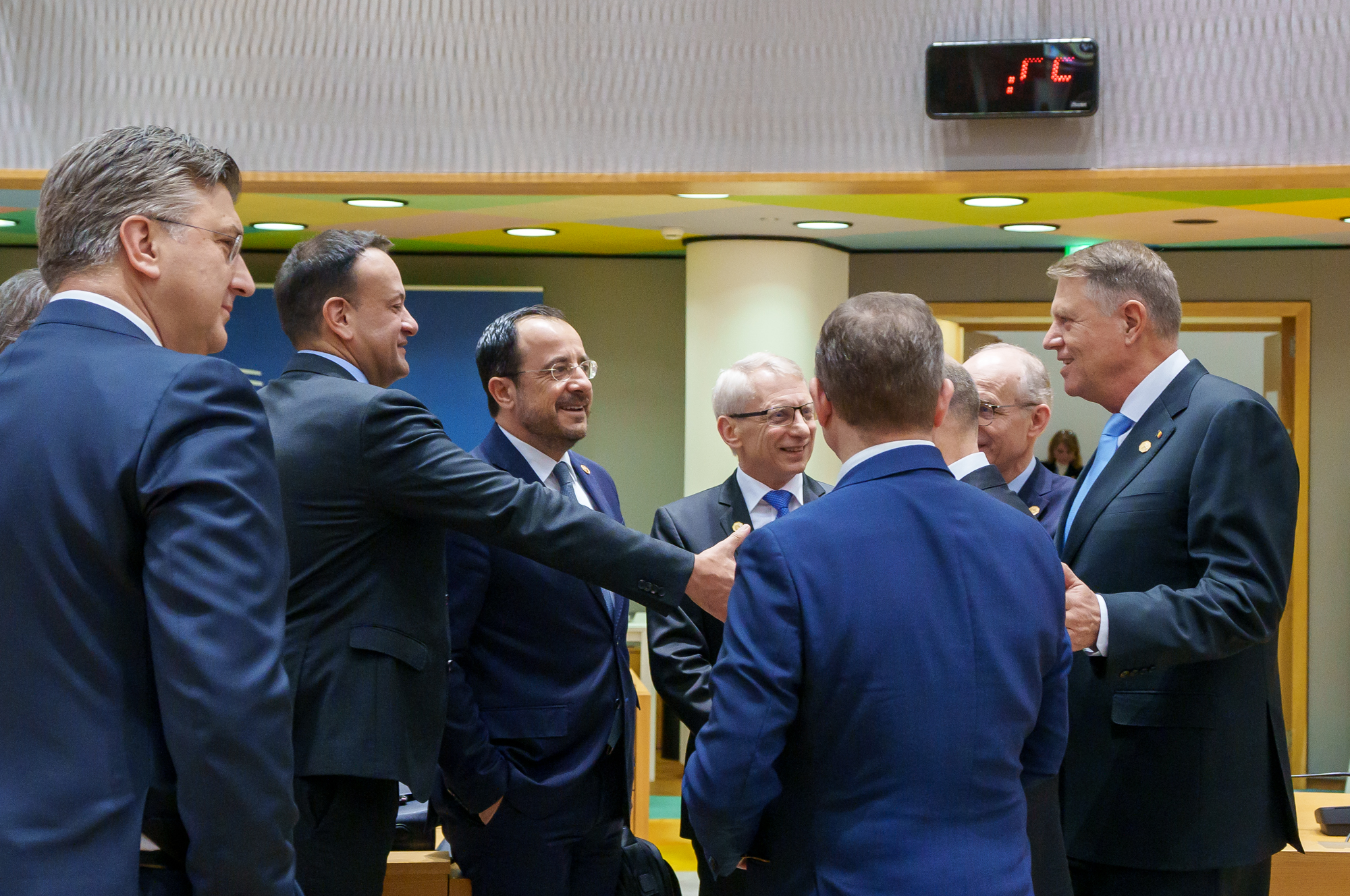 Președintele Klaus Iohannis a participat la reuniunea extraordinară a Consiliului European la Bruxelles